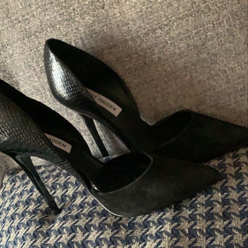 Black Steve Madden Pump